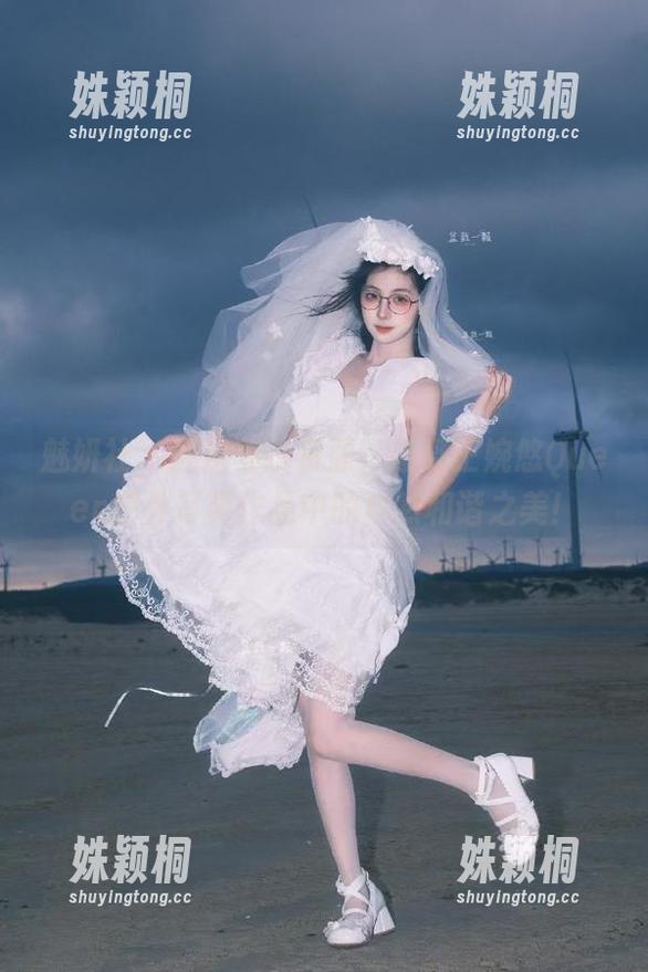 魅妍社 - 通过在线资源，感受王婉悠Queen户外写真作品中的自然和谐之美！