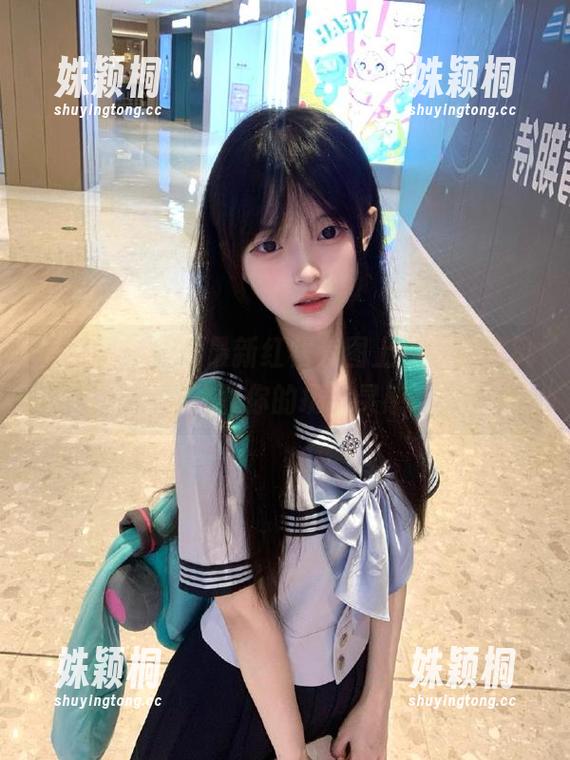 鹿瑶 微密圈 - 鹿瑶最新红裙套图上线,甜美风格唤醒你的摄影灵感