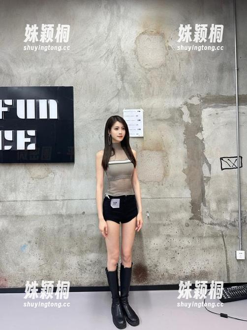 黎允熙baby 微密圈 - 平面设计师眼中的黎允熙baby:网红女神VIP原图图片欣赏